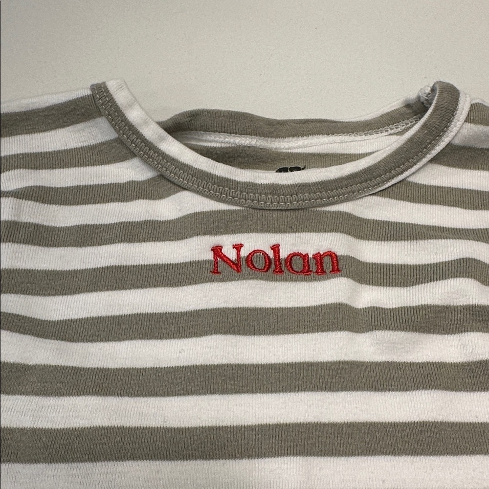 Monica + Andy organic cotton pajamas white gray stripe Nolan ❤️ size 5 🩶🤍